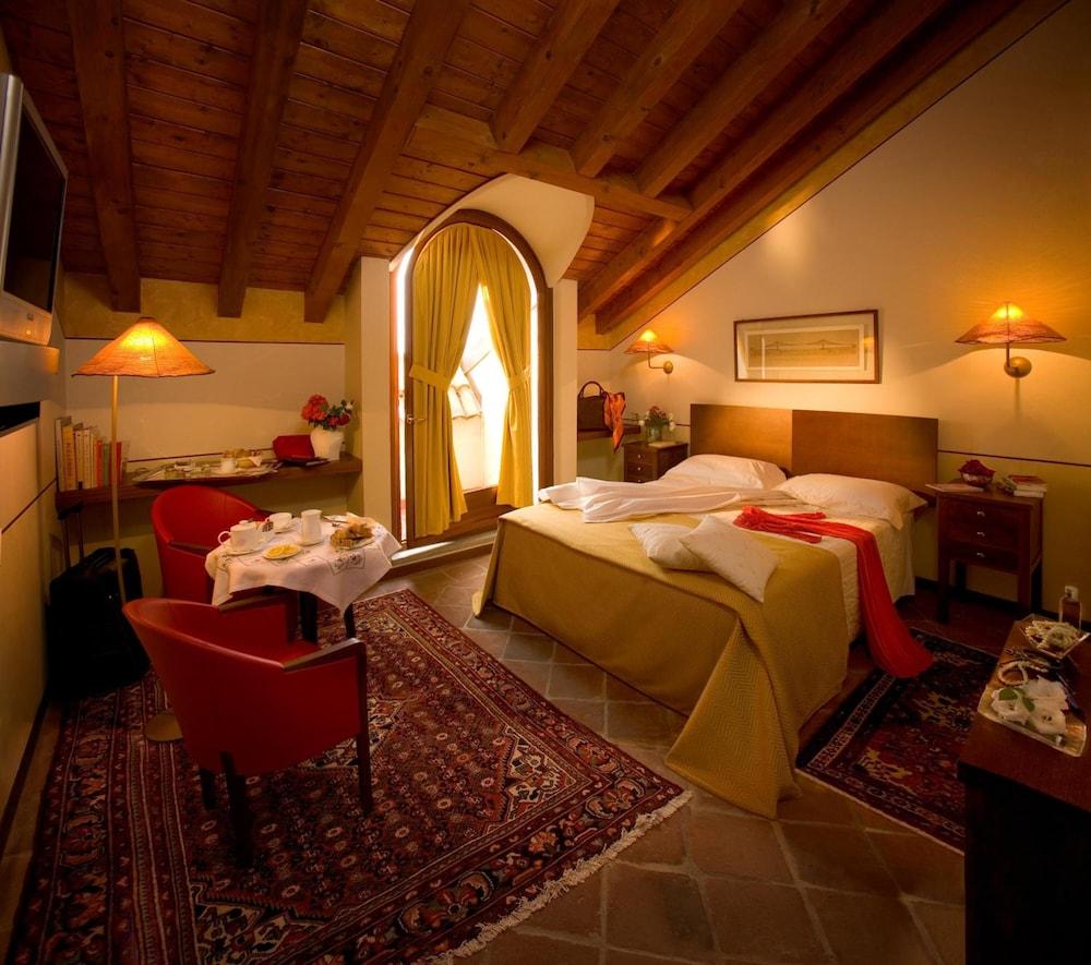 Albergo Dell'Agenzia Bra Szoba fotó