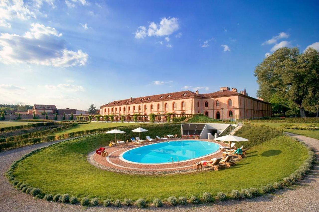 Albergo Dell'Agenzia Bra Kültér fotó